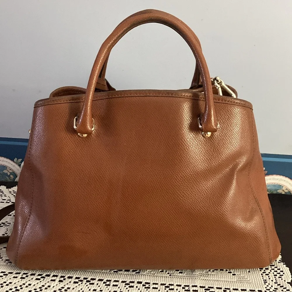 COACH Carmel color hand/shoulder bag, attached key holder, see pics $120 - Picture 3 of 13